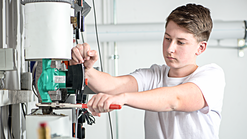 Titelbild zum News-Artikel: Deutsche Meisterschaften der Anlagenmechaniker für Sanitär-, Heizungs- und Klimatechnik finden 2027 erstmals in Mecklenburg-Vorpommern statt